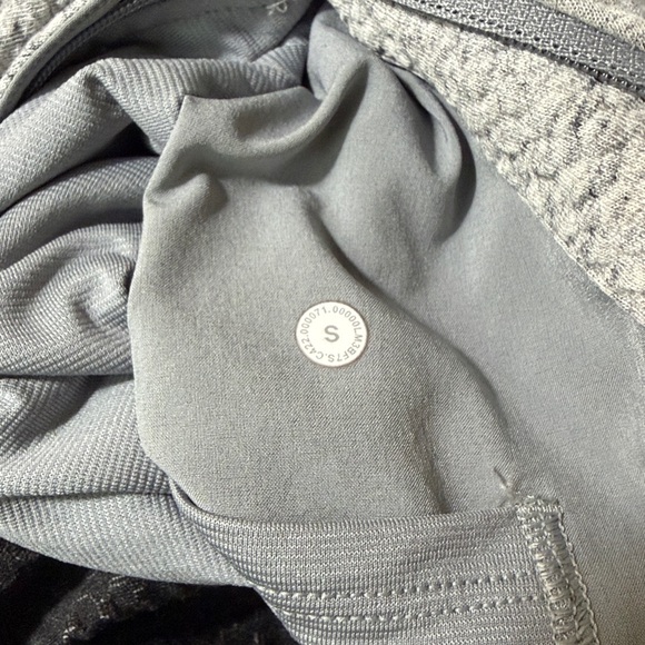 NEW Lululemon At Ease Hoodie Heathered Melody Light Grey / Black size S - Picture 6 of 9